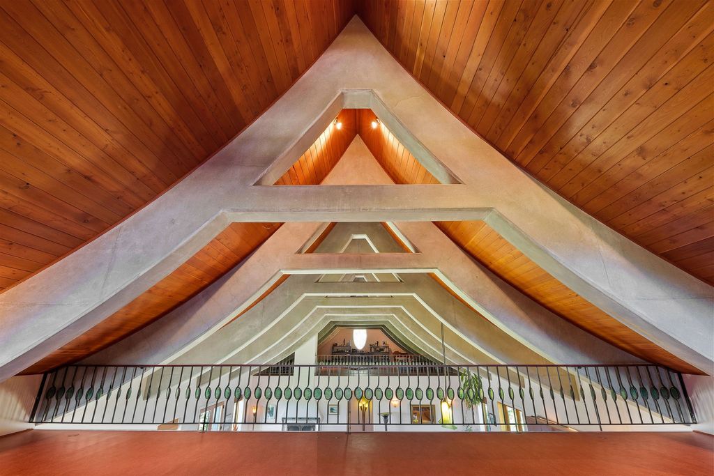 233 Coverdell Road, Bigfork, MT 59911 photo 2