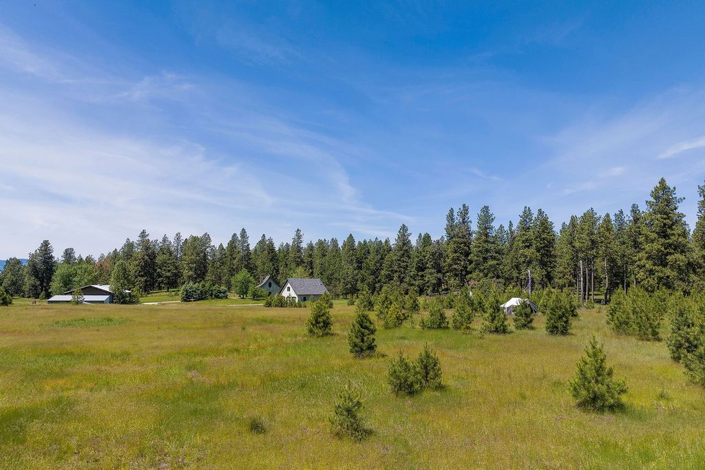 233 Coverdell Road, Bigfork, MT 59911 photo 77