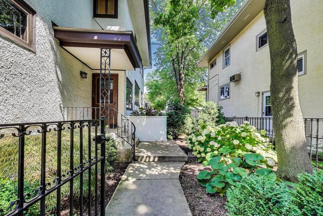 822 Columbian Avenue, Oak Park, IL 60302