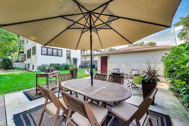 822 Columbian Avenue, Oak Park, IL 60302
