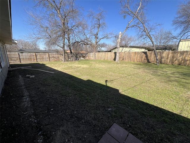 3332 Katrine Street, Haltom City, TX 76117