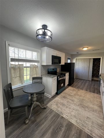 3332 Katrine Street, Haltom City, TX 76117