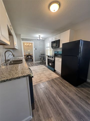 3332 Katrine Street, Haltom City, TX 76117