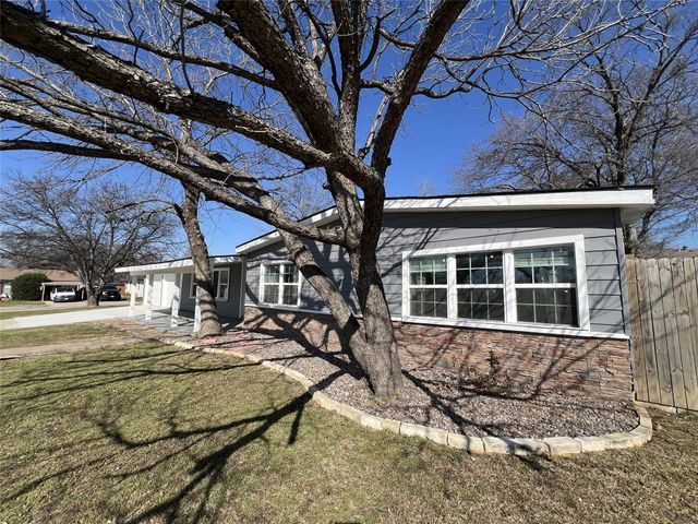 3332 Katrine Street, Haltom City, TX 76117
