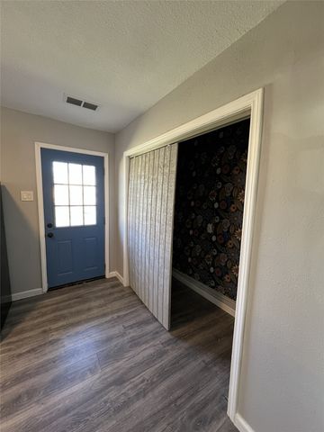 3332 Katrine Street, Haltom City, TX 76117