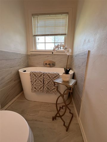 3332 Katrine Street, Haltom City, TX 76117