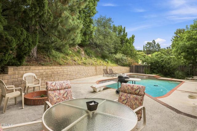 3141 Kingridge Way, Glendale, CA 91206