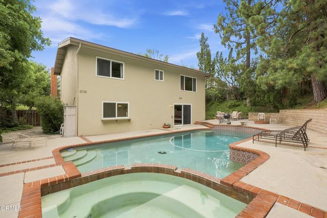 3141 Kingridge Way, Glendale, CA 91206