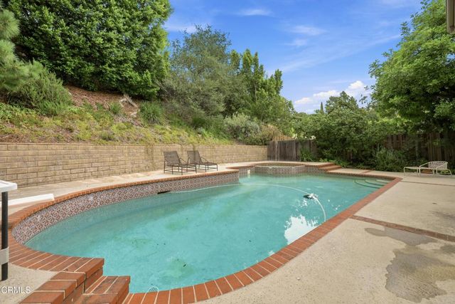 3141 Kingridge Way, Glendale, CA 91206
