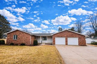 525 E Babcock Lane, Rensselaer, IN 47978