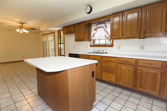 1196 County Road 260, Gainesville, TX 76240