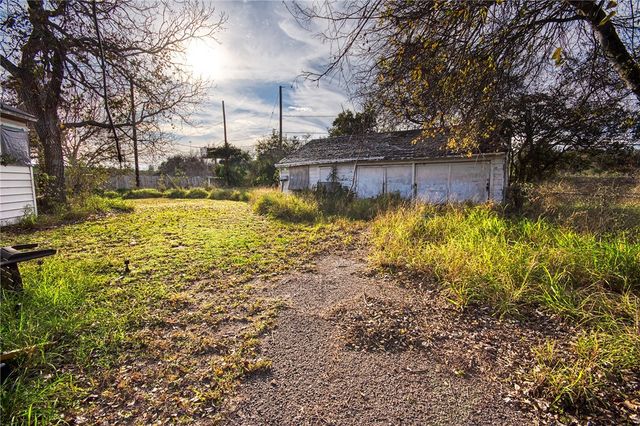 1001 Golla Dr, Corpus Christi, TX 78407