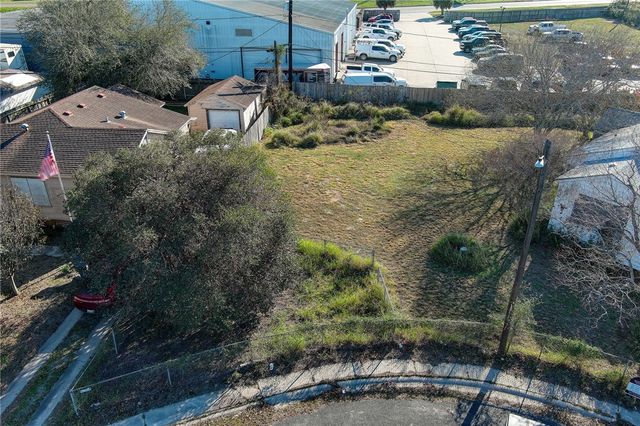 1001 Golla Dr, Corpus Christi, TX 78407