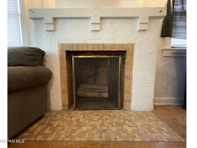 717 E CROSBY Avenue, El Paso, TX 79902