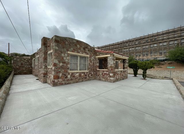 717 E CROSBY Avenue, El Paso, TX 79902