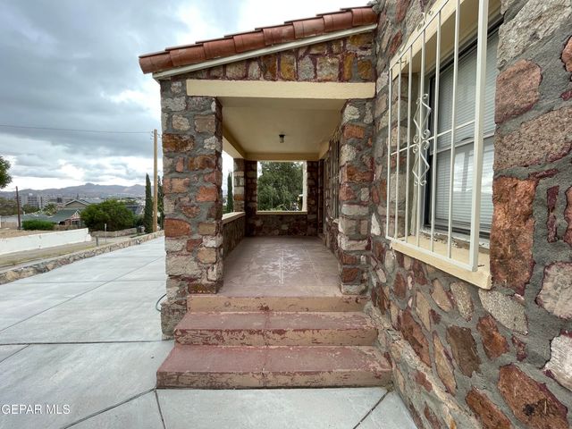 717 E CROSBY Avenue, El Paso, TX 79902