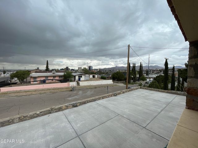 717 E CROSBY Avenue, El Paso, TX 79902