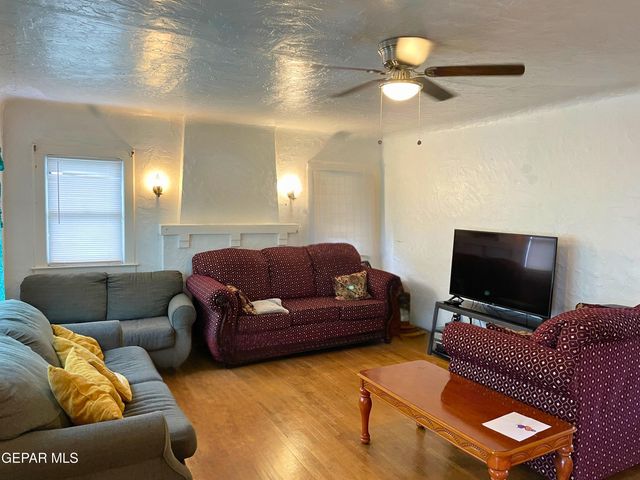 717 E CROSBY Avenue, El Paso, TX 79902