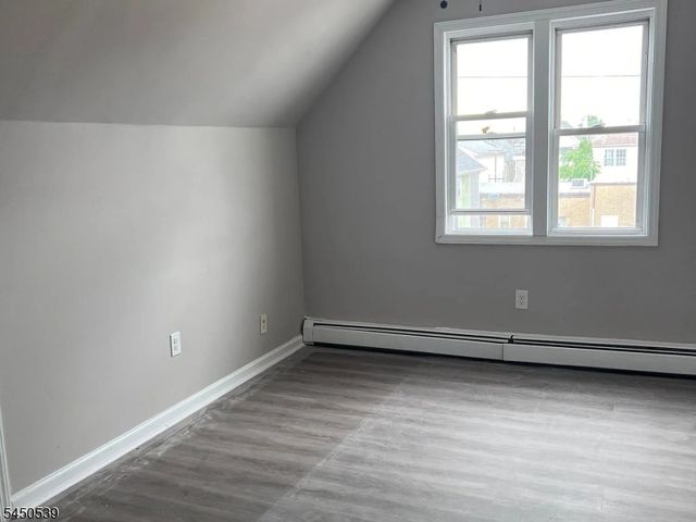 213 Amity St 3, Elizabeth City, NJ 07202