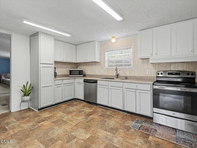 523 County Line Road, Manson, NC 27553