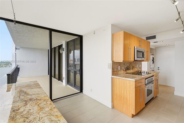 936 Intracoastal Dr 21B, Fort Lauderdale, FL 33304