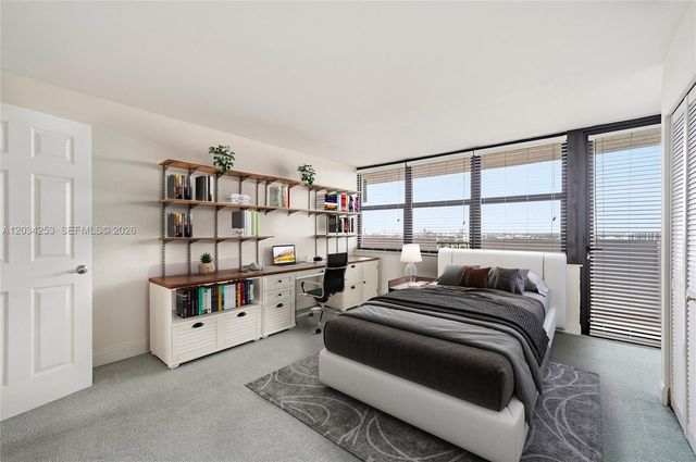 936 Intracoastal Dr 21B, Fort Lauderdale, FL 33304