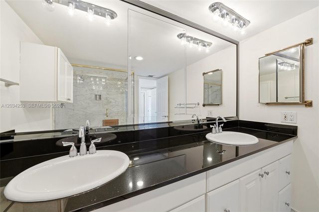 936 Intracoastal Dr 21B, Fort Lauderdale, FL 33304