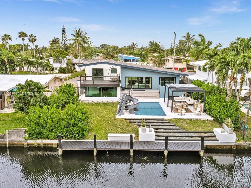 2448 Okeechobee Lane, Fort Lauderdale, FL 33312