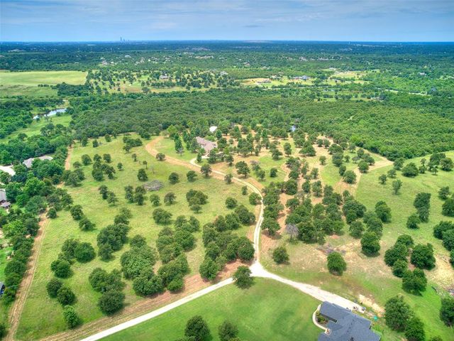 501 Willow Drive, Choctaw, OK 73020