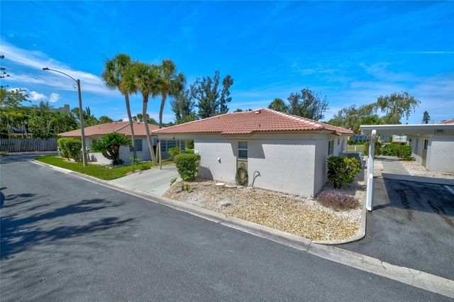 161 VISTA HERMOSA CIRCLE 26A, Sarasota, FL 34242