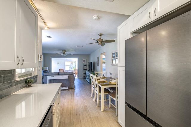 161 VISTA HERMOSA CIRCLE 26A, Sarasota, FL 34242