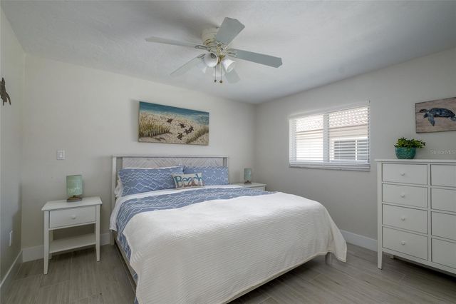 161 VISTA HERMOSA CIRCLE 26A, Sarasota, FL 34242