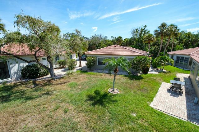161 VISTA HERMOSA CIRCLE 26A, Sarasota, FL 34242