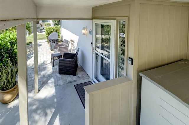 161 VISTA HERMOSA CIRCLE 26A, Sarasota, FL 34242