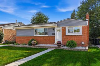 22520 Raymond Street, Saint Clair Shores, MI 48082
