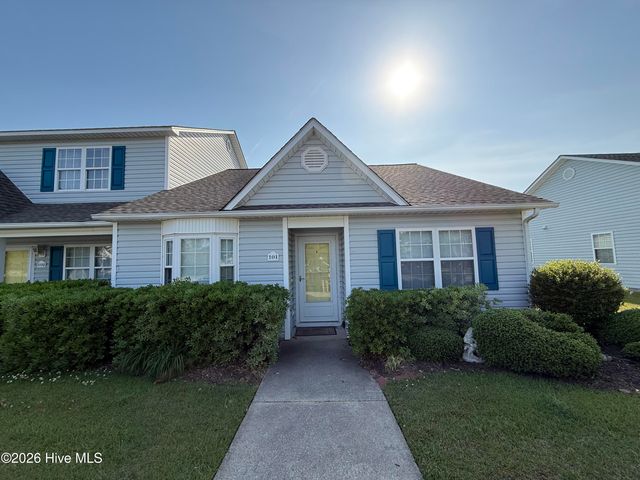 101 Courtyard E, Beaufort, NC 28516