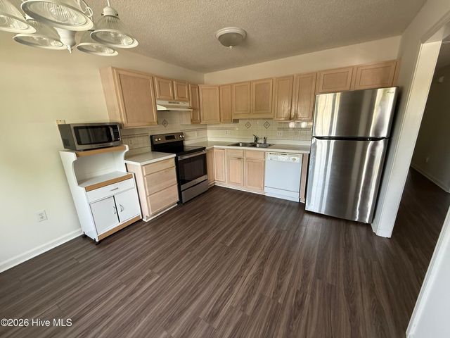 101 Courtyard E, Beaufort, NC 28516