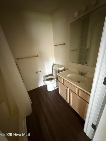 101 Courtyard E, Beaufort, NC 28516