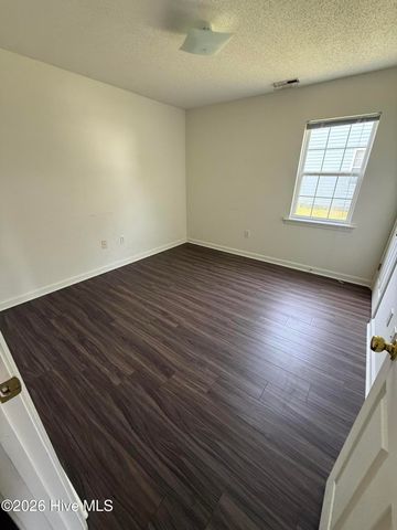 101 Courtyard E, Beaufort, NC 28516