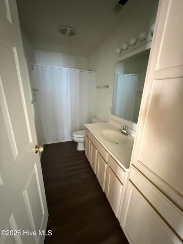 101 Courtyard E, Beaufort, NC 28516