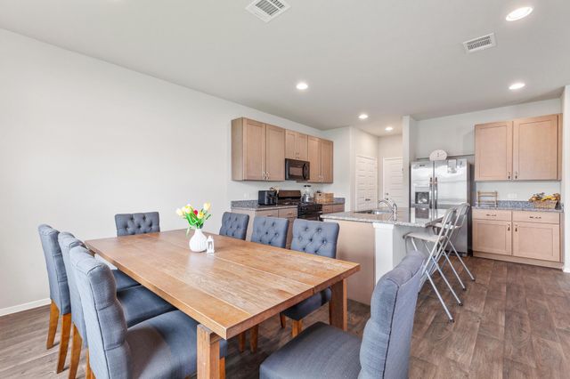 242 Barley LN, Elgin, TX 78621