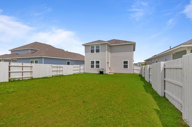 242 Barley LN, Elgin, TX 78621