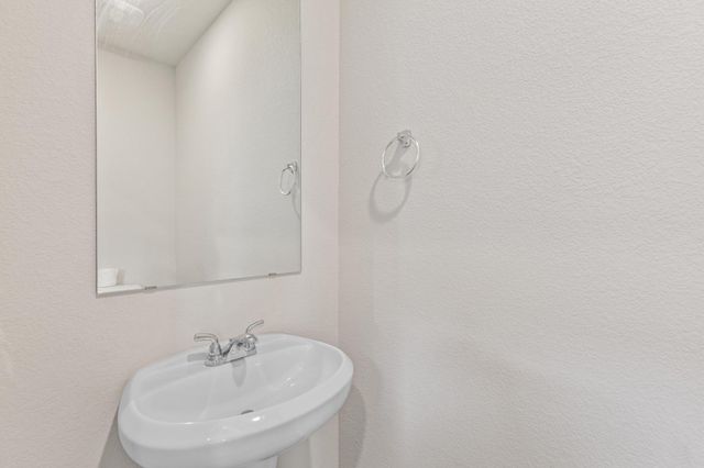 242 Barley LN, Elgin, TX 78621