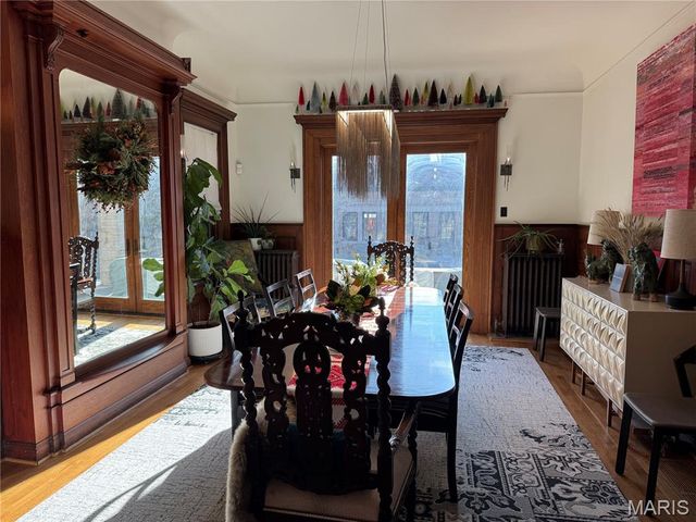 4550 Pershing Place, St Louis, MO 63108