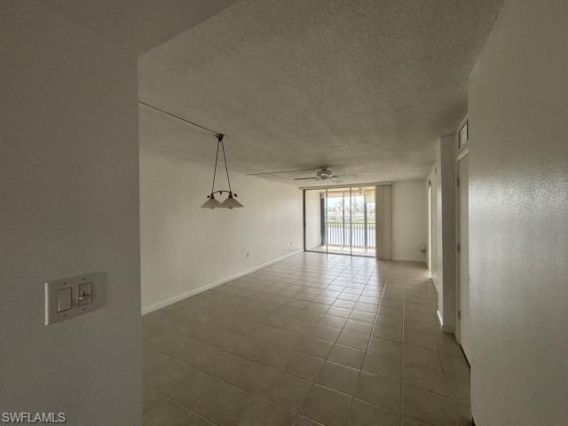 4260 20th PL 205, Cape Coral, FL 33904