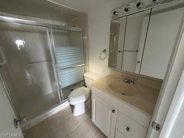 4260 20th PL 205, Cape Coral, FL 33904