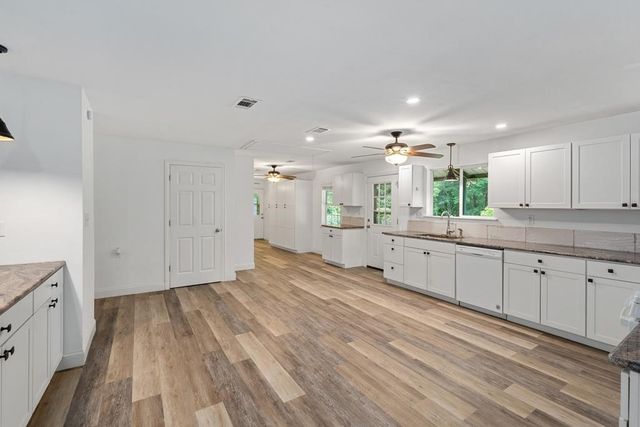 15800 County Road 4009, Mabank, TX 75147
