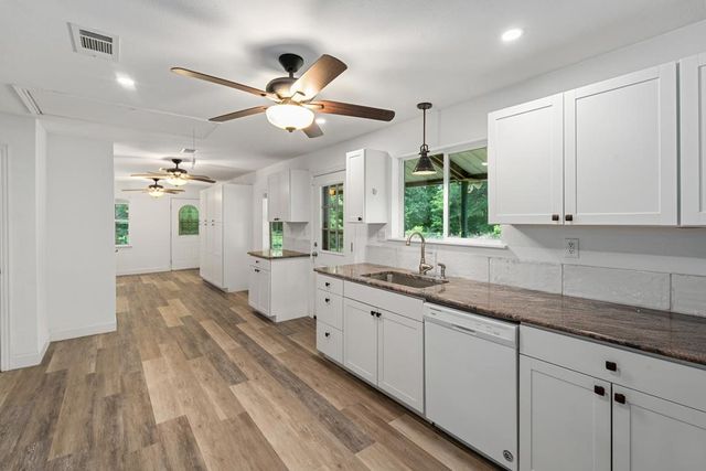 15800 County Road 4009, Mabank, TX 75147