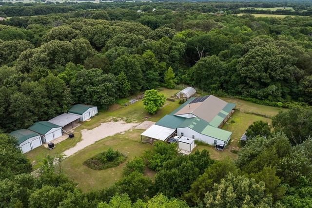 15800 County Road 4009, Mabank, TX 75147
