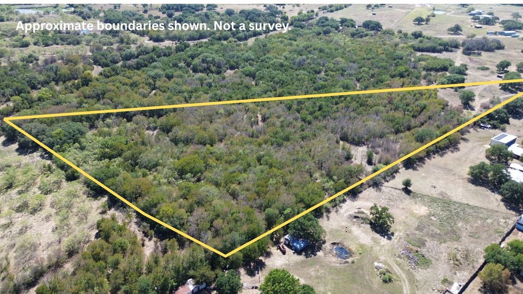 3711 Bob White Court, Granbury, TX 76049 — photo 2